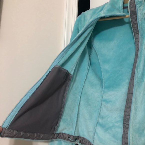 Teal fuzzy jacket size medium - Picture 4 of 6